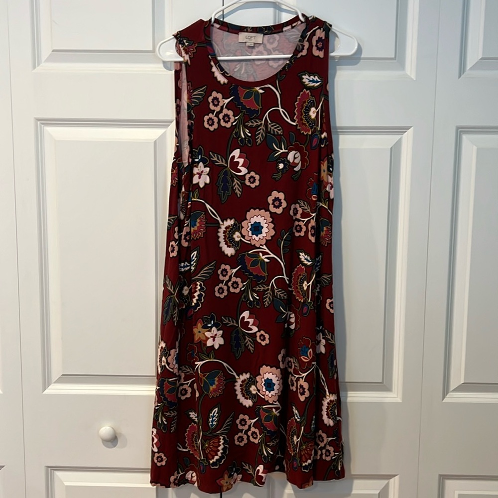 Burgundy floral sleeveless dress